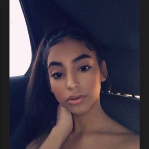 Meet your Posher, Isabella